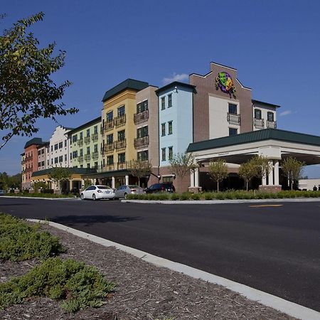 Cross Lanes Mardi Gras Casino & Resort מראה חיצוני תמונה